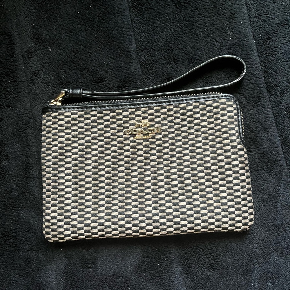 Coach Black and Cream Wristlet